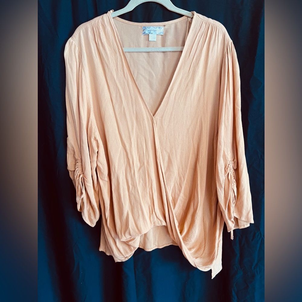 Band‎ of gypsies twist front top 1x ruched sleeves summery lightweight